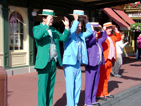 A barbershop quartet at Magic Kingdom (114.64 KB)