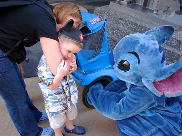 Stitch had come up from behind and scared Jacob (103.39 KB)