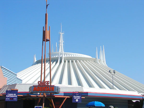 Space Mountain at The Magic Kingdom (71.85 KB)