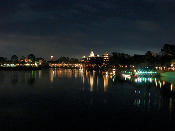 View across the World Showcase Lagoon at Epcot (67.13 KB)