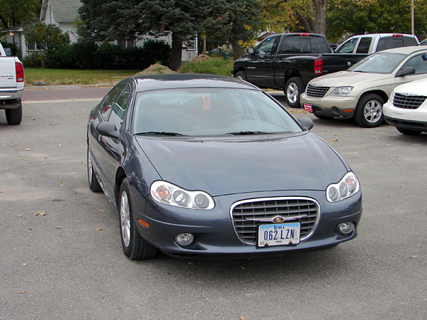 New Car: 2003 Chrysler Concorde (99.46 KB)