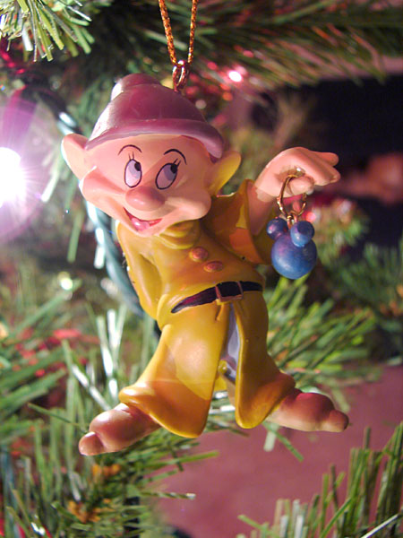 Another ornament of Dopey (90.34 KB)