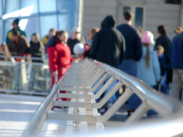 View down the handrail (68.76 KB)