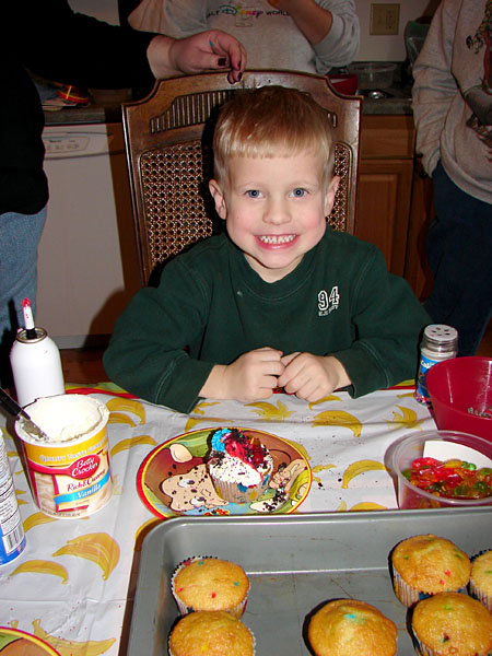 Cade at Jacob's birthday party (105.76 KB)