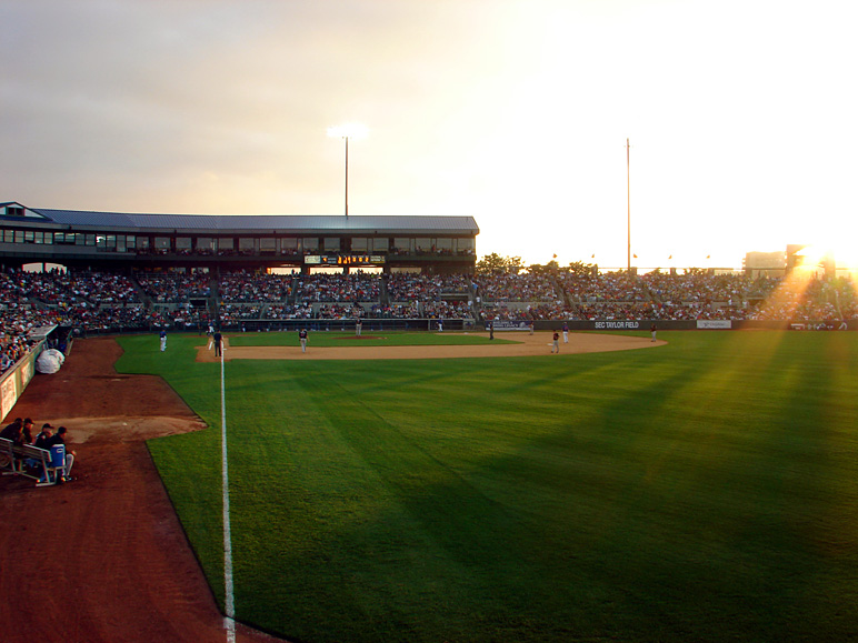 Principal Park at sunset (173.44 KB)