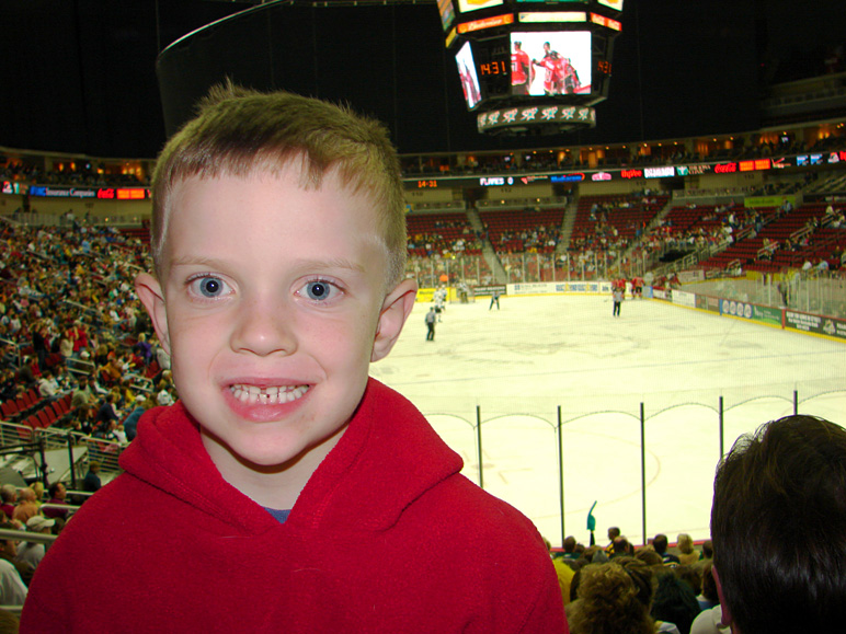 Jacob at an Iowa Stars game at Wells Fargo Arena (221.56 KB)