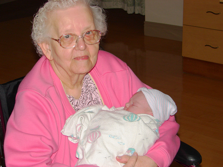 Arlena (Anna's grandma) and Katelyn (173.57 KB)