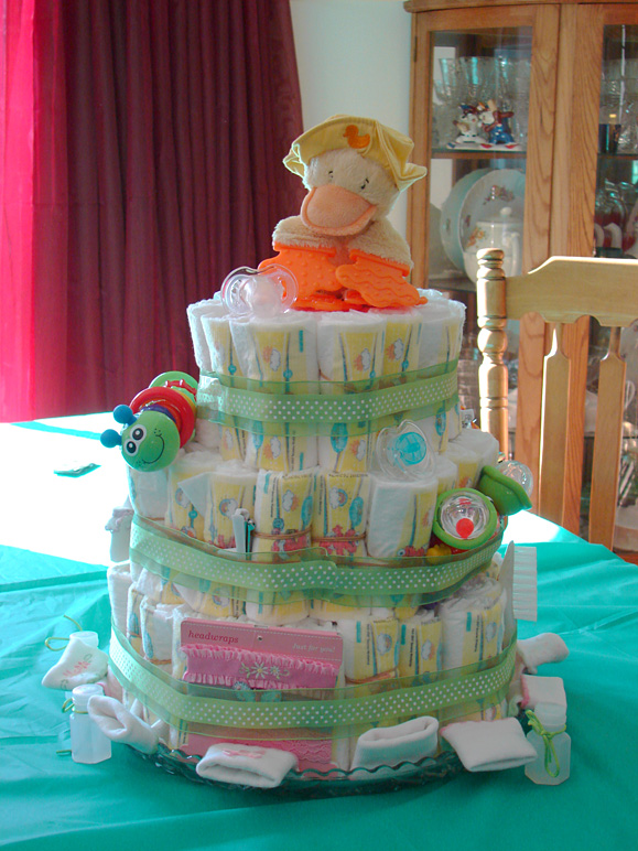 Diaper cake at the baby shower (226.95 KB)