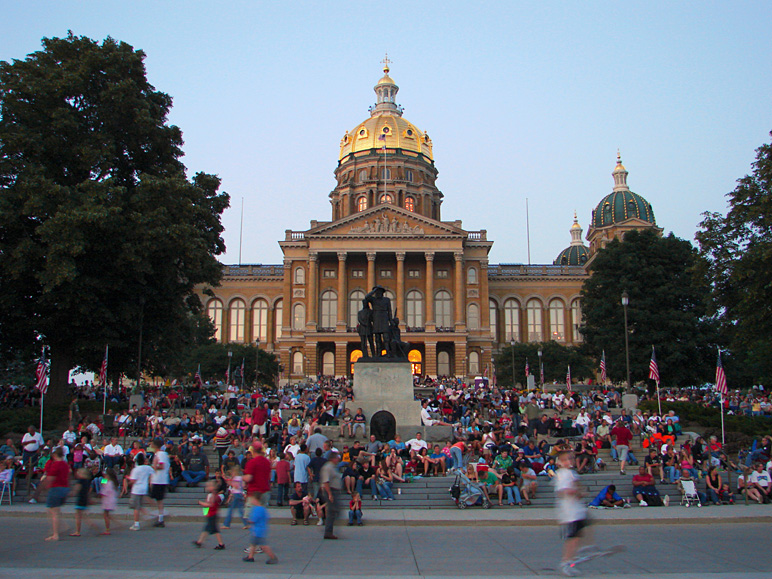 Iowa State Capitol (265.84 KB)