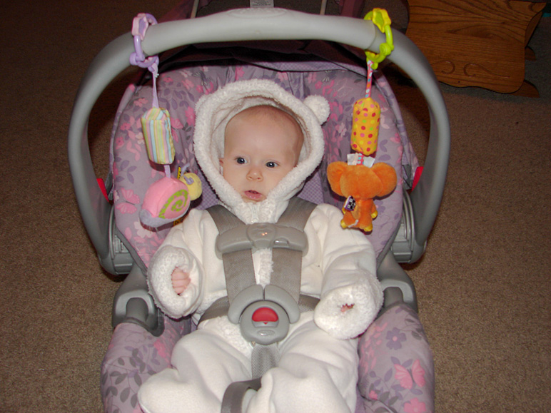 Katelyn, adorable in her car seat (198.78 KB)