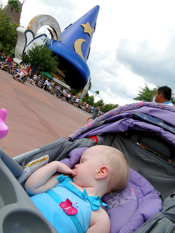 Katelyn asleep at Hollywood Studios (220.63 KB)