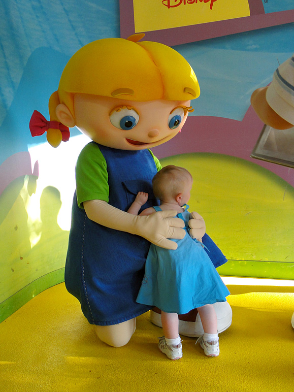 Katelyn hugging one of the Little Einsteins (199.71 KB)