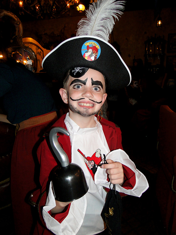 That's Jacob as Captain Hook (192.30 KB)