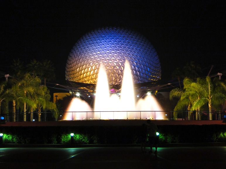 Nighttime shot of Spaceship Earth (165.44 KB)