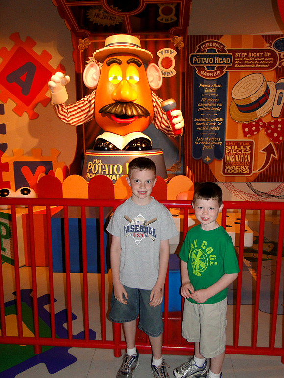 Jacob and Andrew with Mr. Potato Head (275.21 KB)