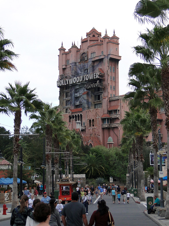 Hollywood Tower Hotel (256.02 KB)