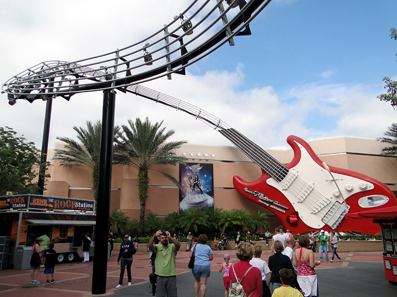 Front of the Rockin' Roller Coaster (239.16 KB)