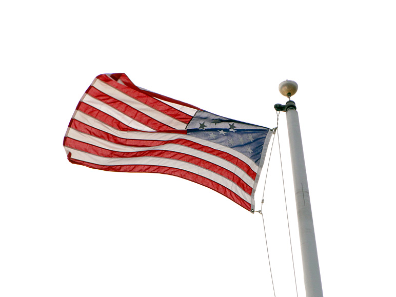 I love taking pictures of the American flag. (90.57 KB)