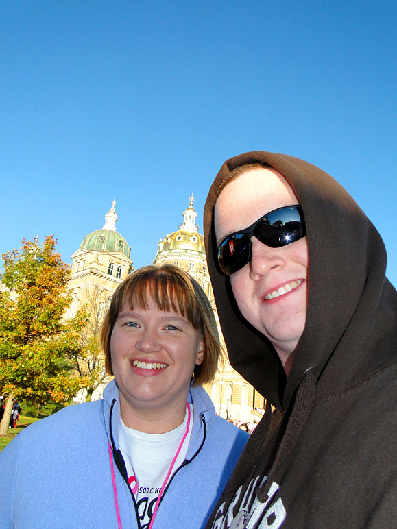 Anna and I in front of the state capitol (221.31 KB)