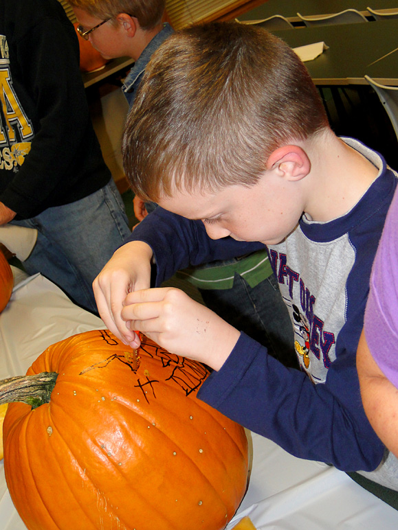 Jacob doing some pumpkin carving (228.67 KB)