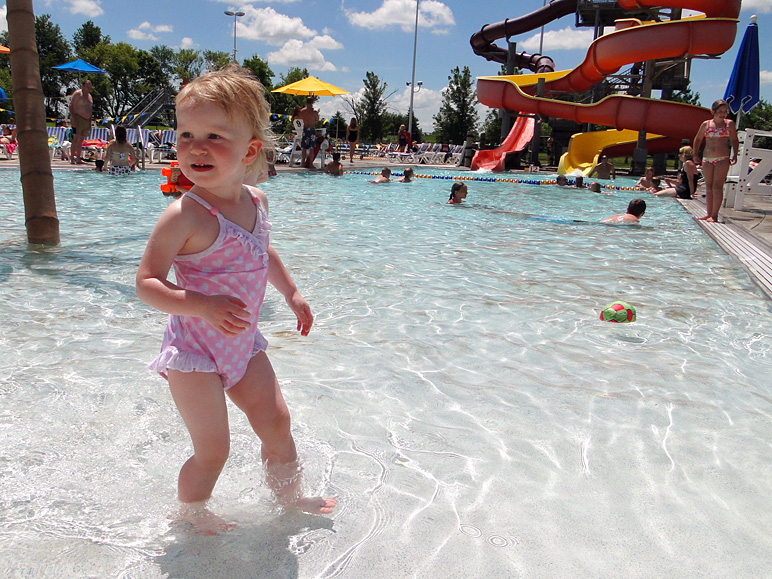 Kate's ready to swim! (276.82 KB)