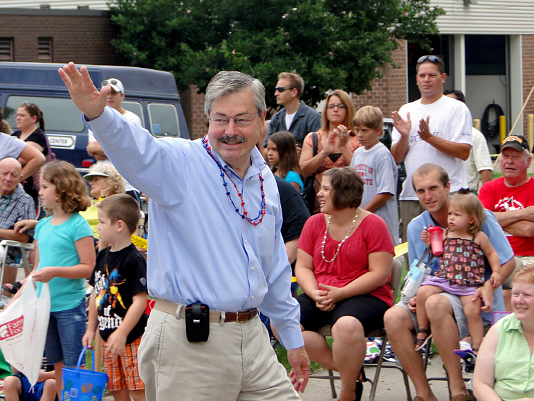 There's former Governor/Governor-elect Branstad (262.64 KB)