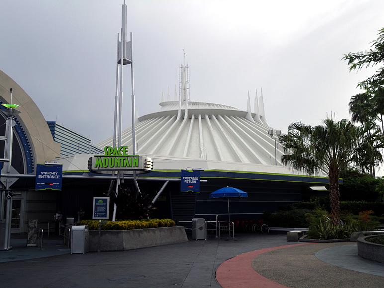 Space Mountain was closed the last time we came through; I rode it this time (169.89 KB)