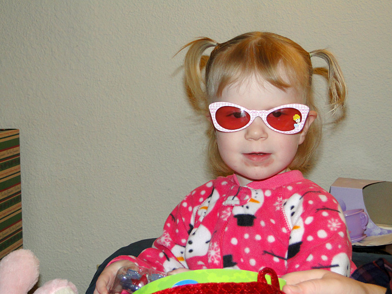 She got sunglasses.  :-) (209.01 KB)