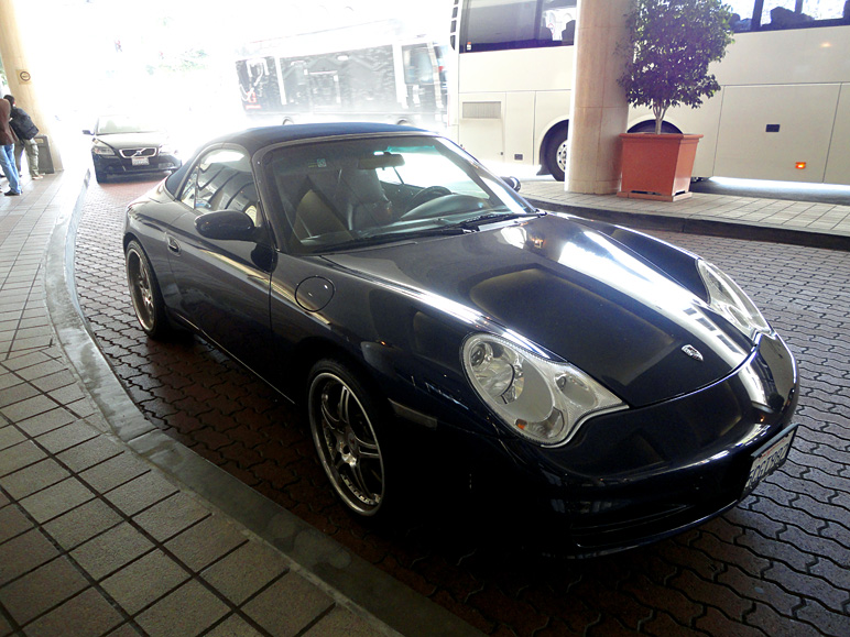 This car was parked outside my hotel.  That's a nice ride. (207.31 KB)