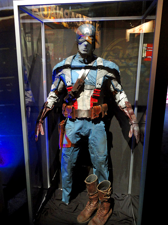 This was a pretty cool Captain America costume (204.64 KB)