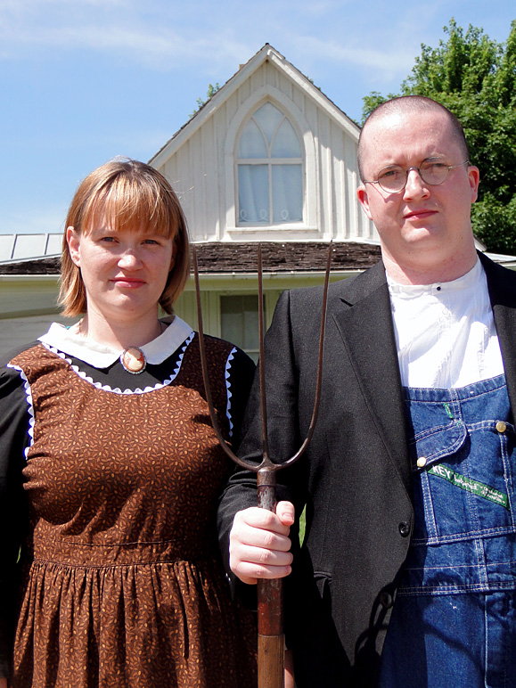 Anna and I, posing in front of the American Gothic House (247.72 KB)