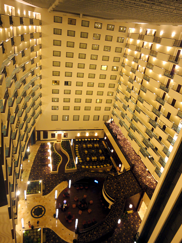 The lobby of the Nashville Hilton (299.37 KB)