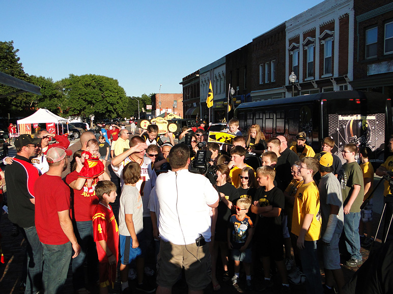 Look at the split between Cyclone and Hawkeye fans (247.23 KB)