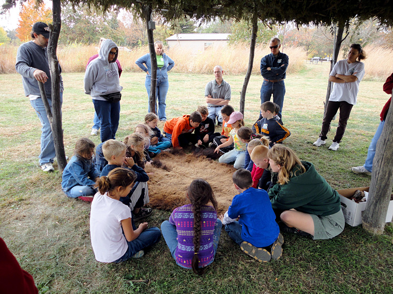 Andrew's class on a field trip (325.49 KB)