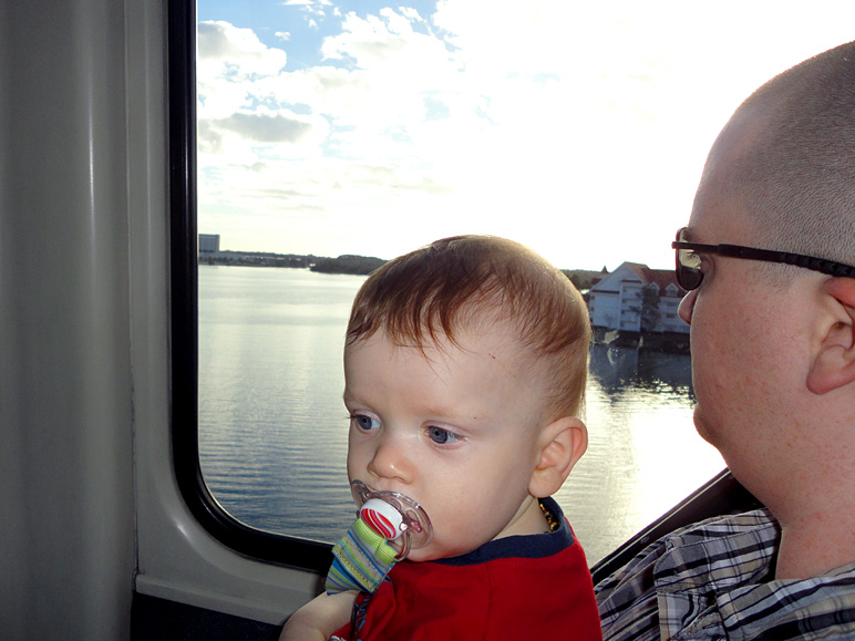 Luke and I on the monorail (153.60 KB)