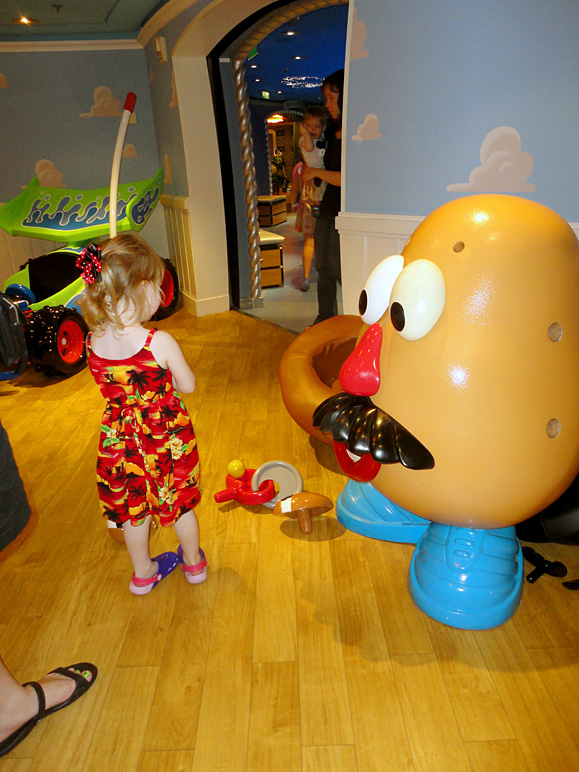 Mr. Potato Head has googly eyes for my daughter (213.27 KB)