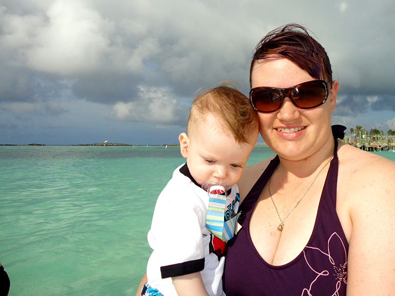 Anna and Lucas at Castaway Cay (170.76 KB)