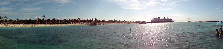 Panoramic view of Castaway Cay and the Disney Dream (78.41 KB)