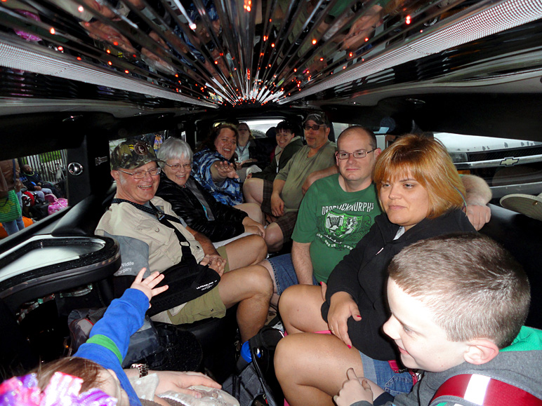 Here we all are, piled into the limo again. (254.99 KB)