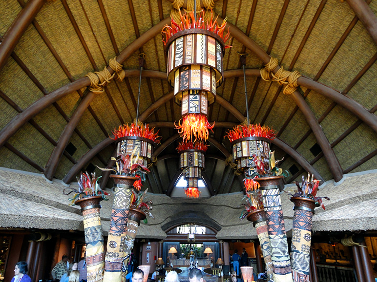 The interior of the Kidani Village lobby (302.95 KB)