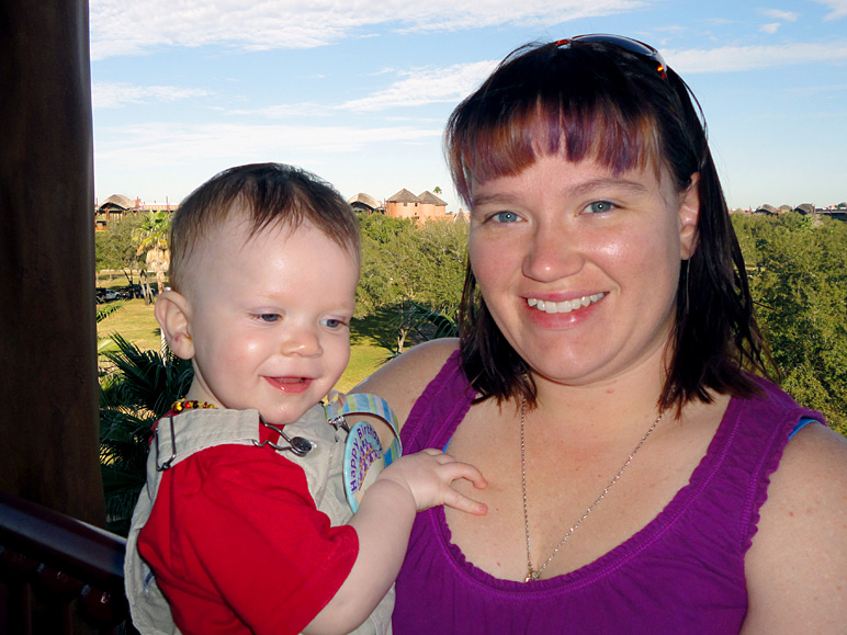 Luke and Anna on our balcony (195.59 KB)