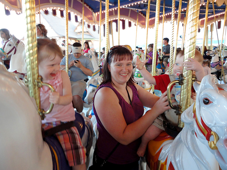 Anna supervising the little ones on the carousel (235.80 KB)