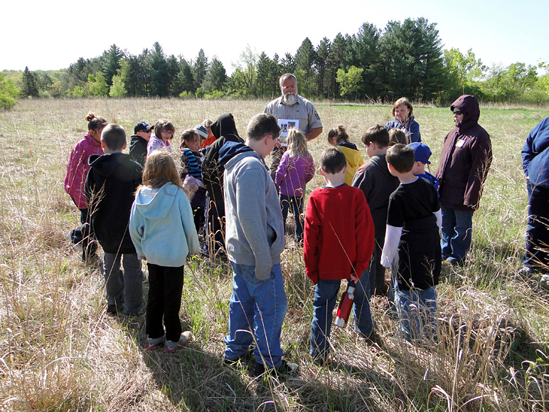 Andrew's class on a field trip (329.84 KB)