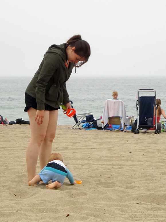 Alicia and Liam on the beach (170.07 KB)