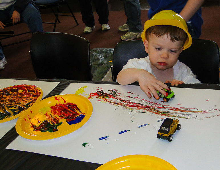 Lucas painting with cars. (271.88 KB)