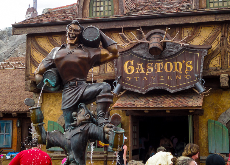 Gaston outside his own tavern (344.30 KB)