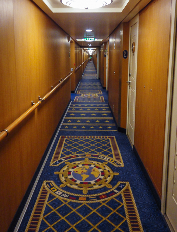 The halls aboard the Disney Dream are long. (275.34 KB)