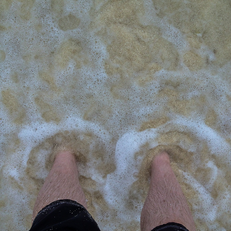 Those are my legs in the ocean. (422.00 KB)