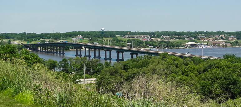 That's the I-80 bridge going over the Mississippi River (221.29 KB)