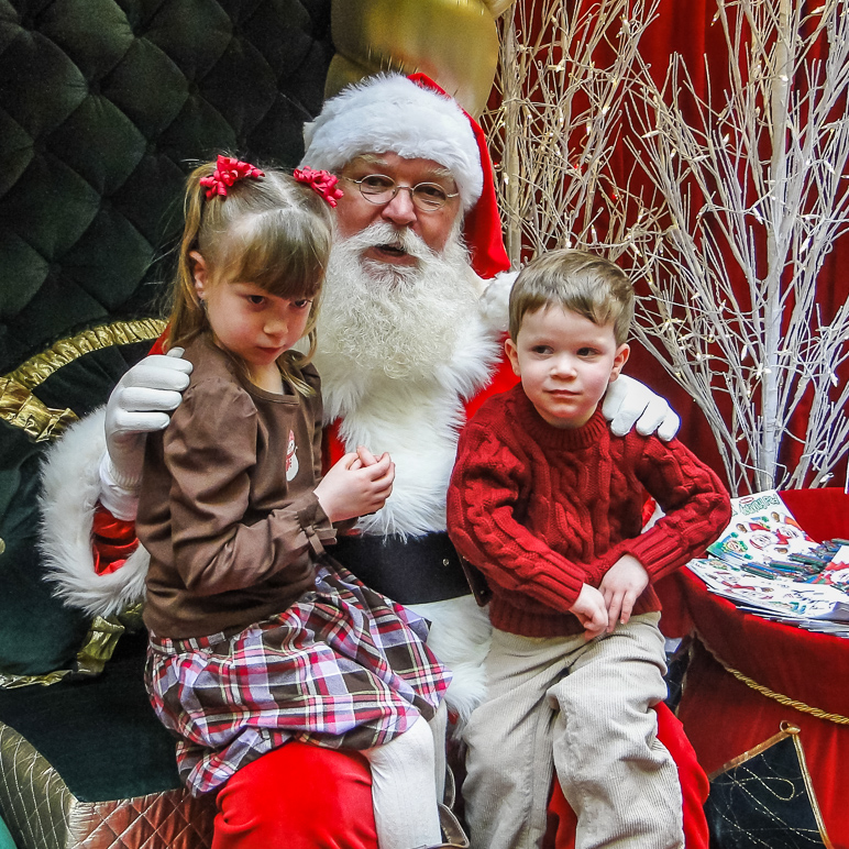 Kate and Lucas with Santa (470.88 KB)